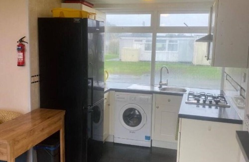 Kidwelly Ski Chalet | Delightful chalet, overlooking estuary!