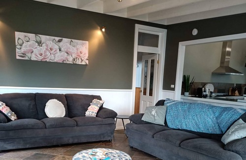 Kilmore Cottage | Delightful & Charming Cottage