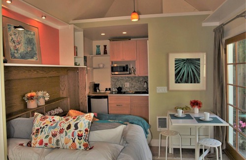 Rockridge Apartment | Delightful Charming Cottage nestled in the heart of Rockridge/Claremont