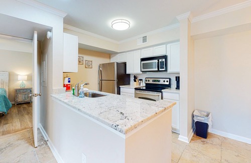 Gulf Shores Condo | Delightful coastal gem with pool, hot tub, private balcony, fast WiFi & AC