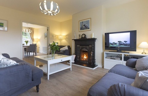Kenmare House | Delightful cottage just steps from Kenmare town