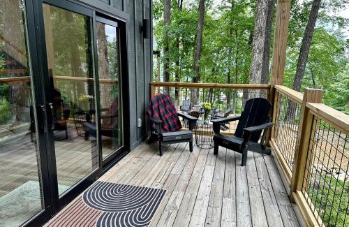 Gatlinburg - Pigeon Forge House | Delightful Cottage Ideal for Small Groups in Sevierville, Tennessee