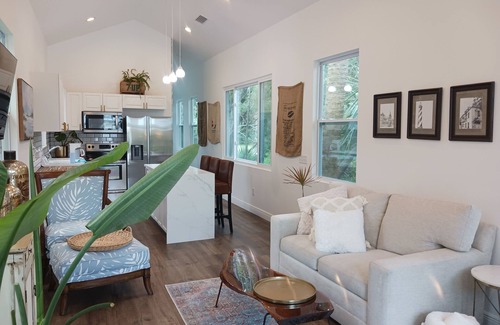 Lincolnville Cottage | Delightful Cottage in Historic Downtown St. Augustine Florida