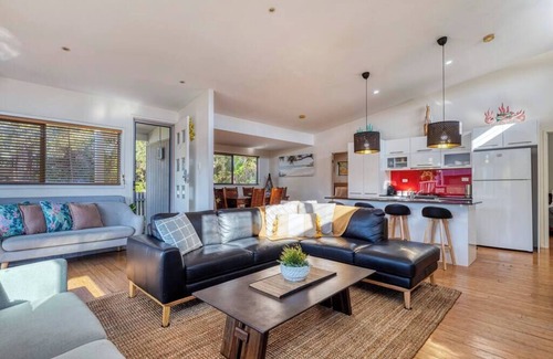 Dicky Beach House | Delightful Dicky Beach Holiday House