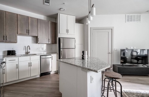 Waller Creek District Apartment | Delightful Downtown 1BR w/Deck & Gym, nr Congress Ave, by Blueground