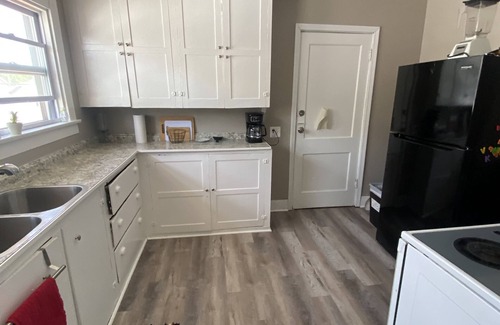 Toledo Apartment | Delightful Duplex Apartment in Library Village