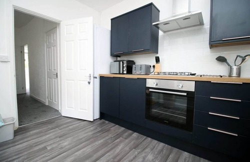 Glyncorrwg House | Delightful Home in Afan Forest. Near Bike Parks
