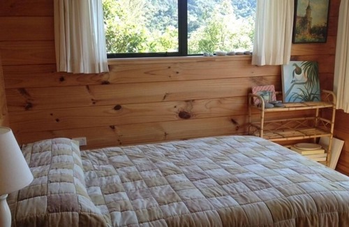 Te Mahia House | Delightful house close to beach with superb views