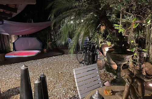 Barra do Sahy House | Delightful house in gated community + indoor Jacuzzi, swimming pool, tennis court