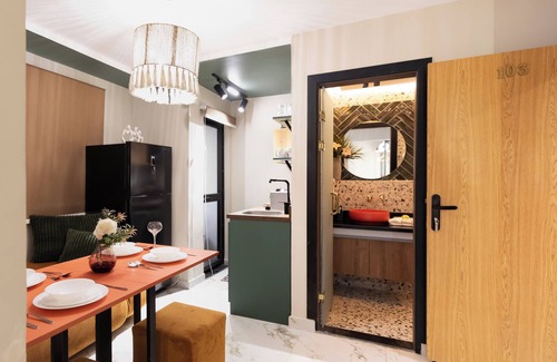 Heliopolis Apartment | Delightful Hygiene Jacuzzi Junction Massager 5Min toCAairport studio in Cairo