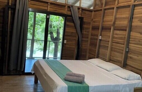 Cuajiniquil Cabin | Delightful lodge with WiFi in Cuajiniquil