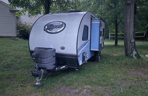 Muskegon House | Delightful mobile home with AC in Muskegon