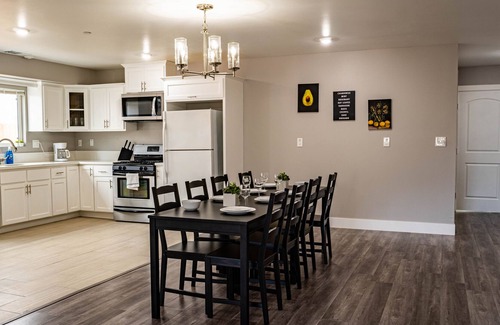 Florence-Graham House | ◇Delightful & Modern 4BR Home in LA◇ Newly built~N