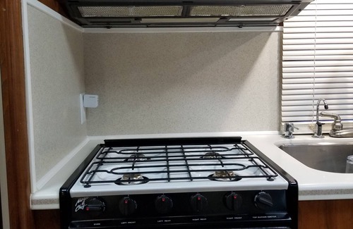 Phenix City House | Delightful motorhome 14 miles to Ft Moore