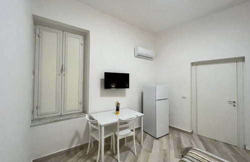 Gaeta Apartment | Delightful one-bedroom apartment in the heart of the historic Gaetano center. A stone's throw from the sea