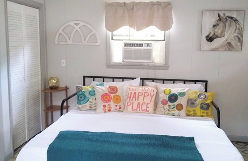 Saint Andrews Apartment | Delightful, pet friendly 1-bedroom apartment in beautiful Sewanee
