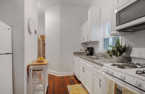 Faubourg Marigny House | Delightful Renovated Victorian by French Quarter