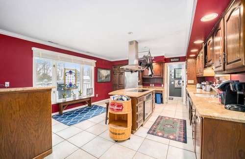Birchwood Farms House | Delightful retreat near the lake - game room with foosball & pool tables