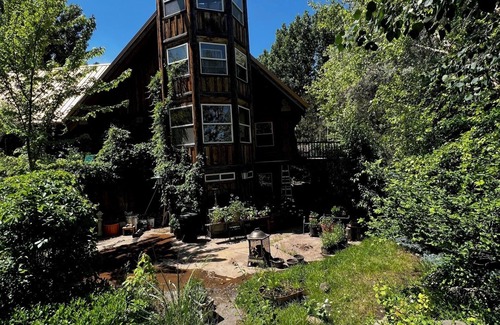 Horseshoe Bend House | Delightful retreat Log Home in Horseshoe Bend, ID