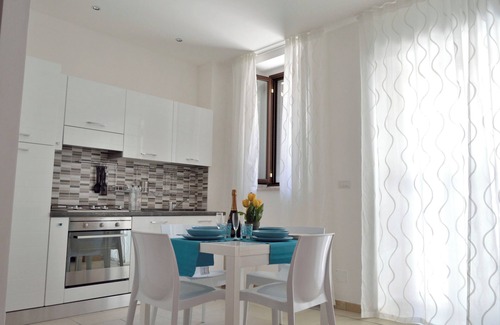 Mazzeo House | Delightful studio apartment just steps from the beach in Mazzeo, Taormina