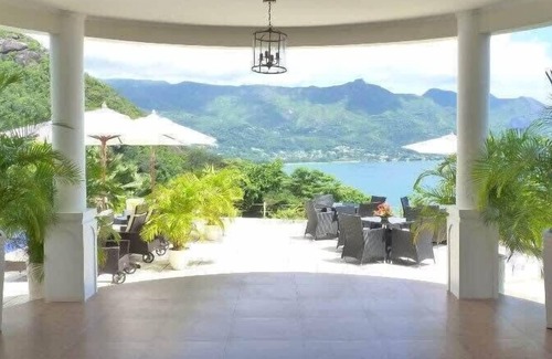 Glacis Villa | Delightful Villa with Infinity Pool & Tropical Garden