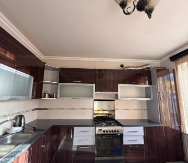 Goris House | Delisimo