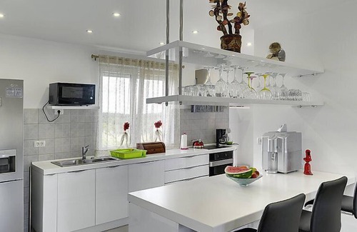 Bratulici House | Delle Rondini by Interhome