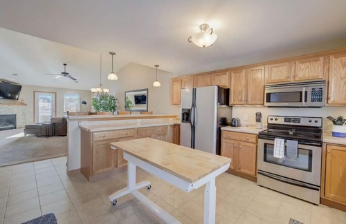 Lake Delton Condo | Dells, Devils Lake, Penthouse, Waterfront, Views!