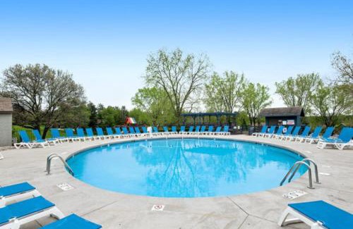 Lake Delton Apartment | Dells Retreat At Tamarack & Mirror Lake Resort