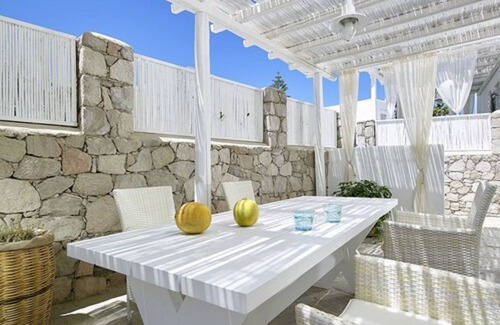 Apollonia Apartment | Delmar Apartments & Suites - Delmar Collection