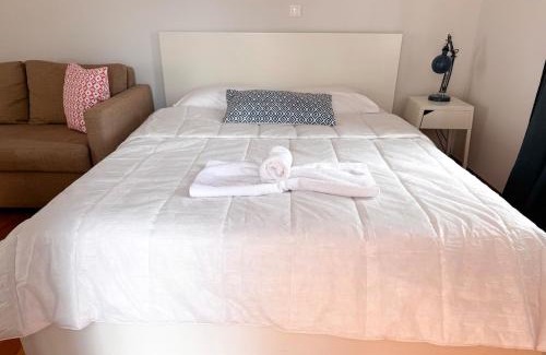 Delphi House | Delphi Sunset Studio