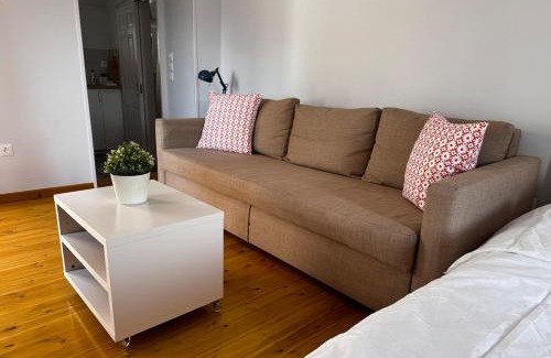 Delphi House | Delphi Sunset Studio