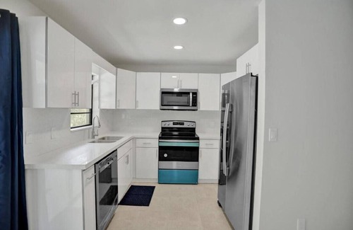 Delray Beach House | Delray Beach 3Bd Home |Pool, Game Room | 10 guests