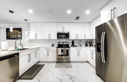 Delray Beach House | Delray Beach Home w/Pool ~ 4 Mi to Beach!