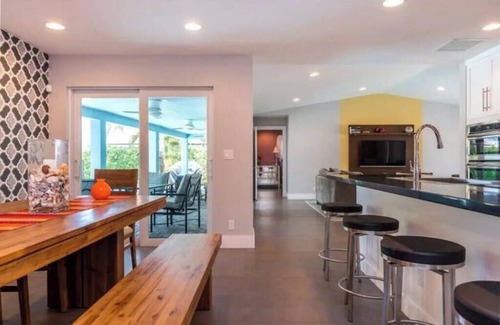 Tropic Isle House | Delray Beach Tropical Retreat