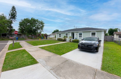 Greater Palm River Point CDC House | Delray House With Hot tub & Game Room
