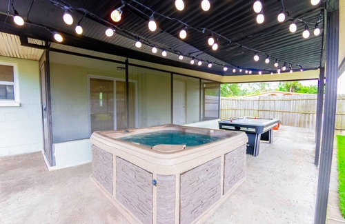 Greater Palm River Point CDC House | Delray House With Hot tub & Game Room