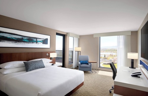 Thunder Bay Hotel | Delta Hotels by Marriott Thunder Bay