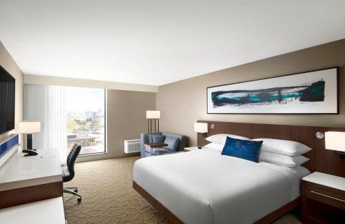 Thunder Bay Hotel | Delta Hotels by Marriott Thunder Bay