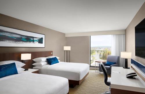 Thunder Bay Hotel | Delta Hotels by Marriott Thunder Bay