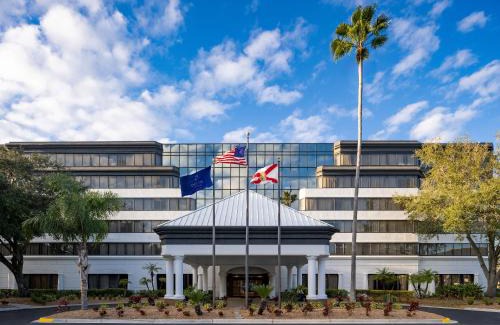Baymeadows Hotel | Delta Hotels by Marriott Jacksonville Deerwood