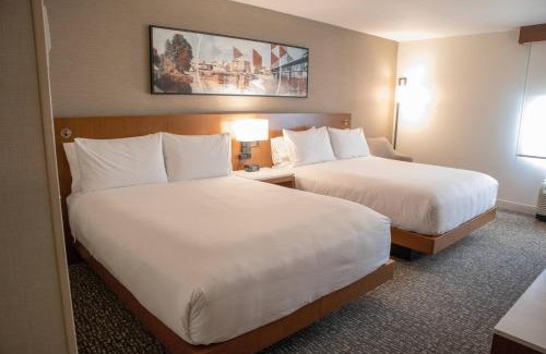 Breinigsville Hotel | Delta Hotels by Marriott Allentown Lehigh Valley