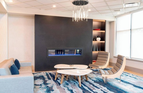 Kalamazoo Hotel | Delta Hotels by Marriott Kalamazoo Conference Center