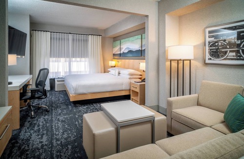Huntington Hotel | Delta Hotels by Marriott Huntington Downtown