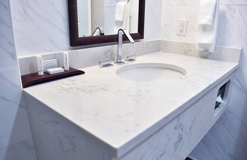 Indianapolis Hotel | Delta Hotels by Marriott Indianapolis East