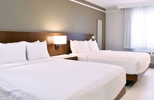 Indianapolis Hotel | Delta Hotels by Marriott Indianapolis East