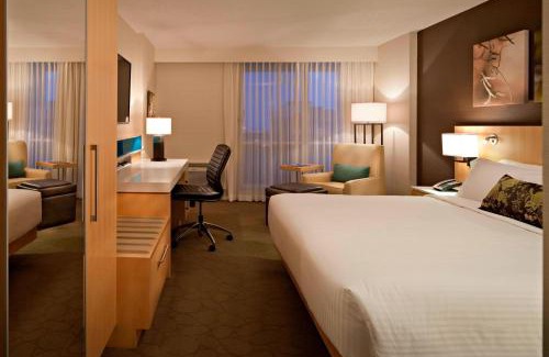 Downtown Winnipeg Hotel | Delta Hotels by Marriott Winnipeg