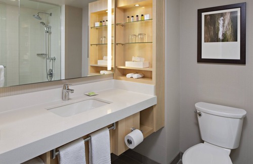 Downtown Winnipeg Hotel | Delta Hotels by Marriott Winnipeg