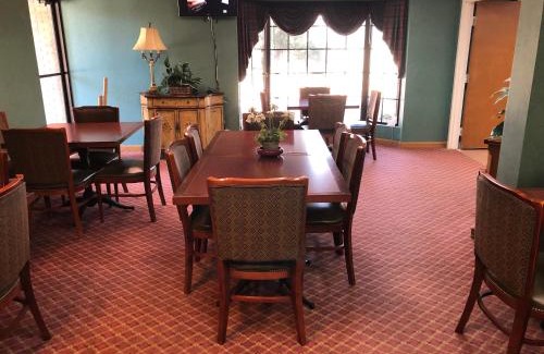 West Helena Hotel | Delta Inn