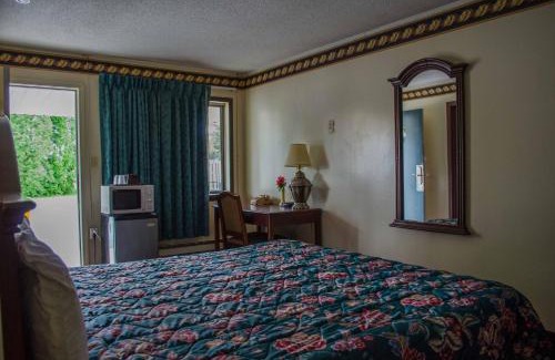Bay City Hotel | Delta Motel